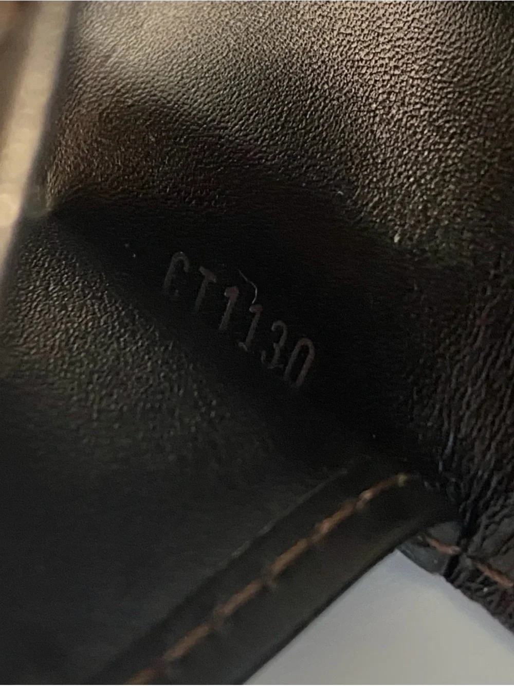 Final Price Mens Louis Vuitton Utah Leather 4 Ring Key Case